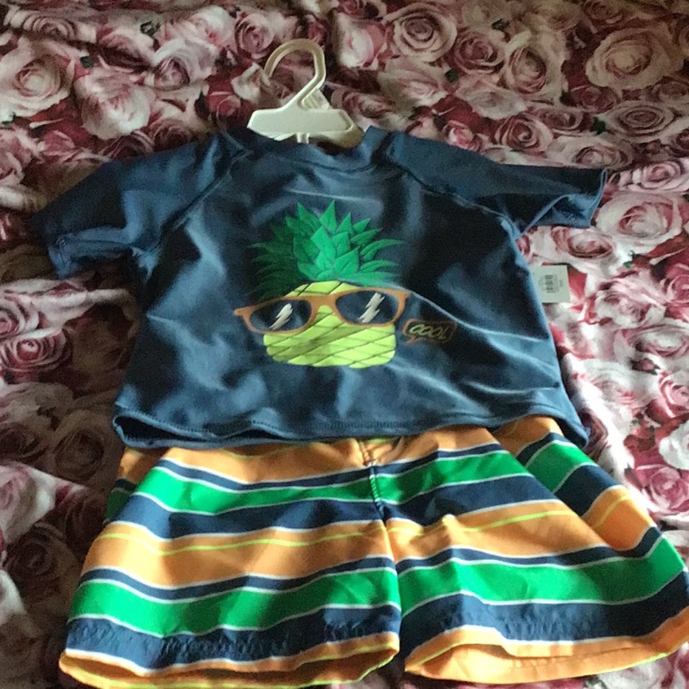 🍍🍍BOYS  SWIMSUIT  JUMPING BEAN CLOTHING SIZE 18 month to 2T.🍍🍍